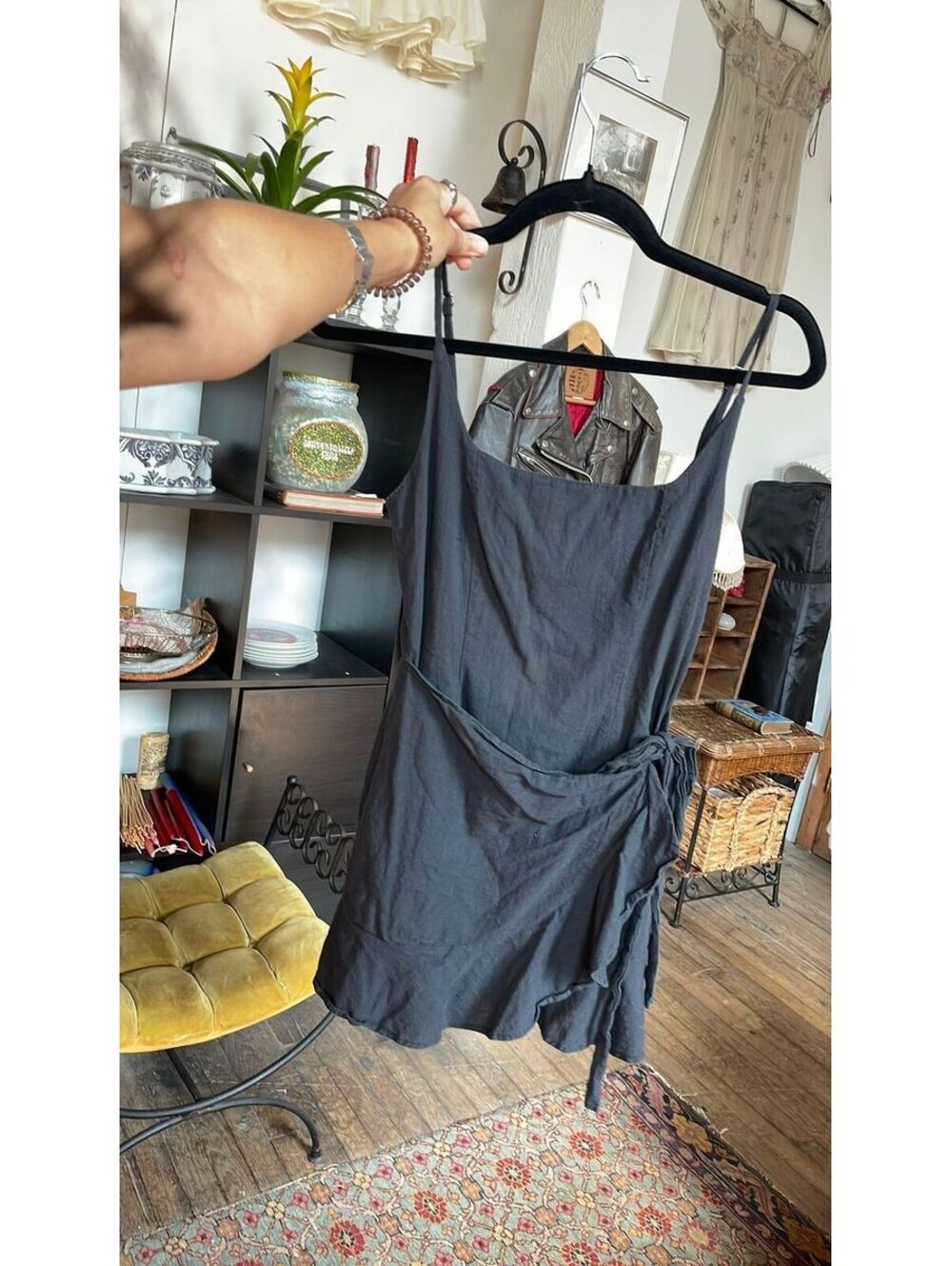 princess polly black wrap dress size 4